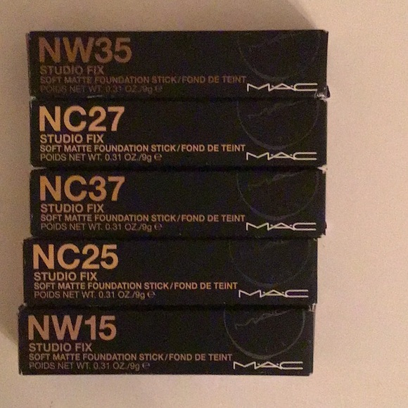 Studio Fix soft matte foundation stick - Picture 2 of 16